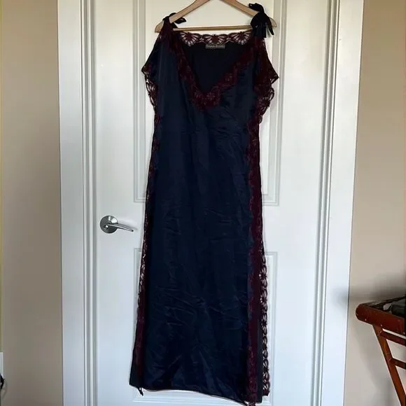 Vintage Fernando Sanchez Nightdress circa 1980s - Picture 1 of 7